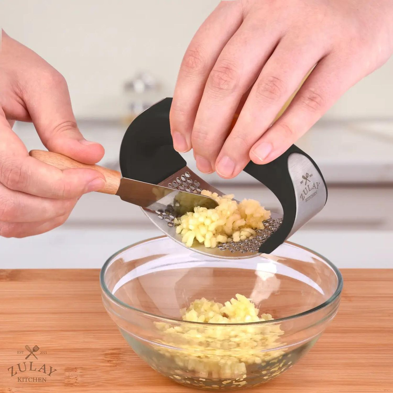 Garlic Press Rocker With Silicone Peeler & Scraper Set